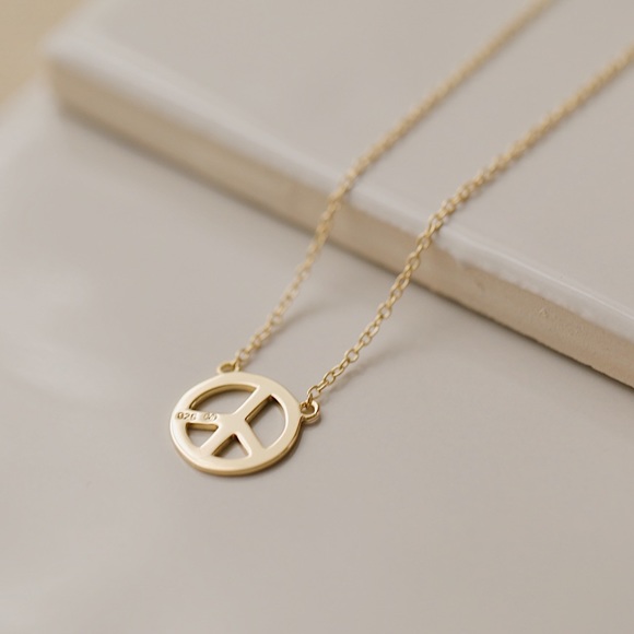 Peace Sign Necklace | 14k Gold Plated - Picture 4 of 4
